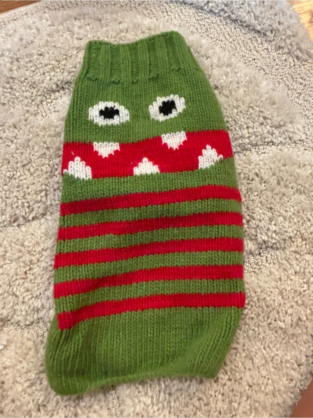 Chilly Dog “little monster” Dog Sweater EUC- Medium